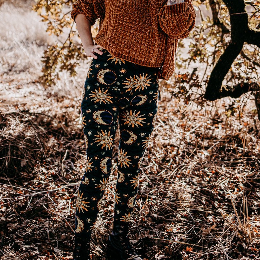 Moon & Star Astrological Leggings - Picture 4 of 5